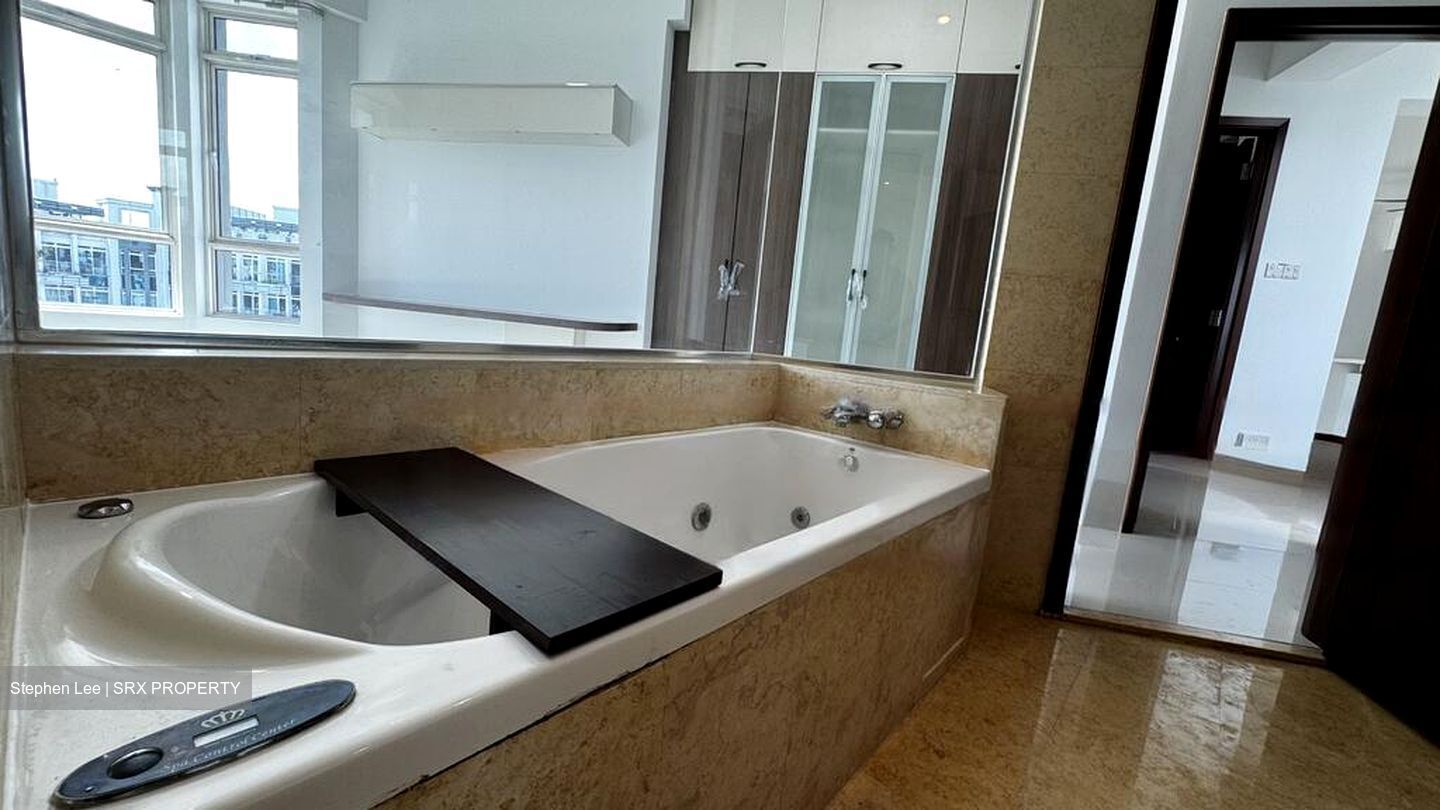 Hillington Green (D23), Condominium #452397221